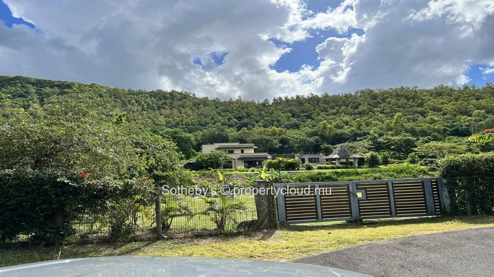 Evergreen Villa