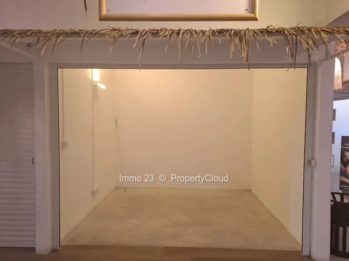 Commercial Space - 15m2 - Curepipe - Ref. EM95232LO