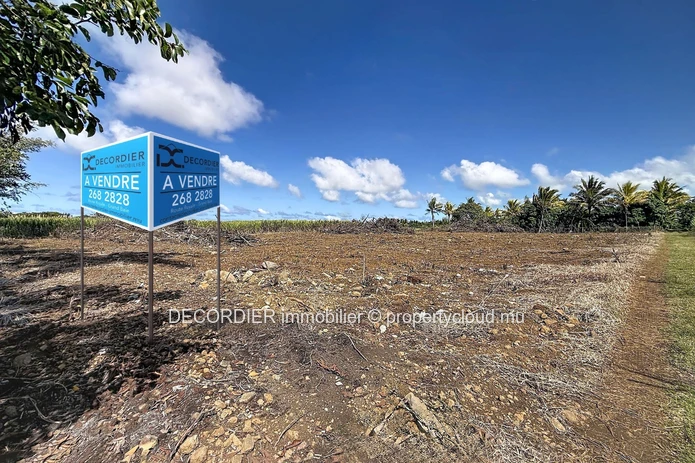 Terrain agricole à vendre – Deux Bras