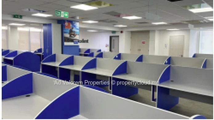 For rent office space in Ebene.