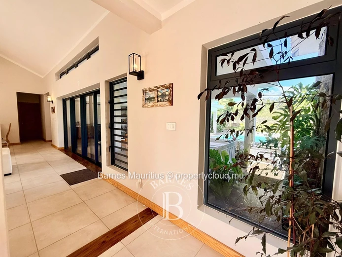 TAMARIN - Beautiful Family Villa - 3 Bedrooms