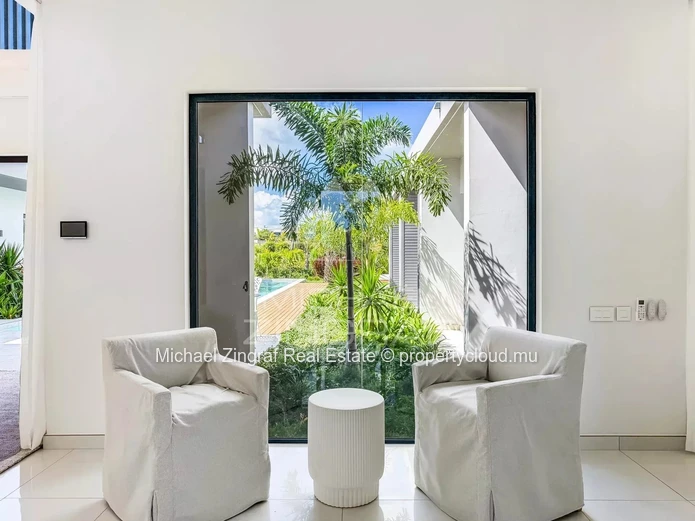 Villa d’Exception de 4 Chambres au Cœur de Mont Choisy Golf Estate