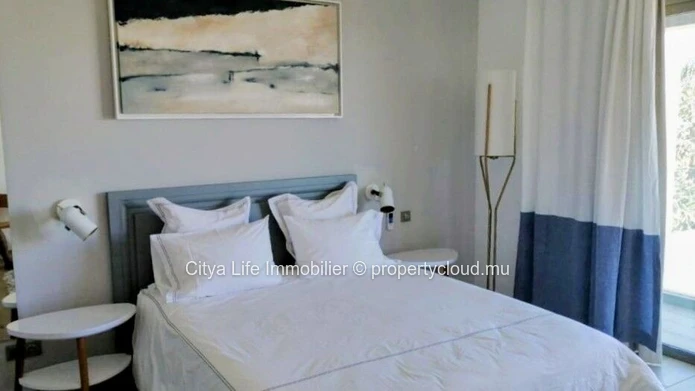 Duplex de 4 chambres avec piscine privée à vendre à Balaclava