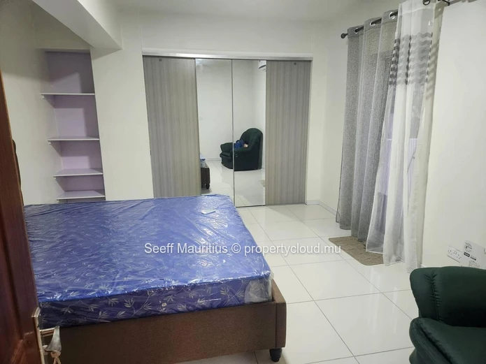 Turnkey 3-BR Apartment | Rooftop Pool & Gym | Flic en Flac