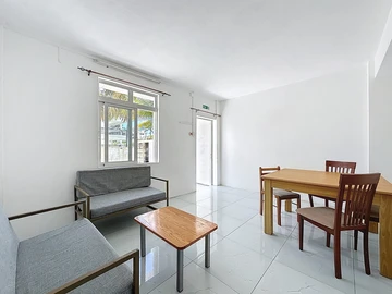 10 Bedroom Apartment