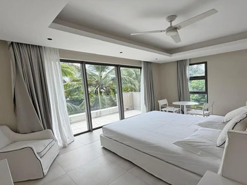 5 Bedroom Villa