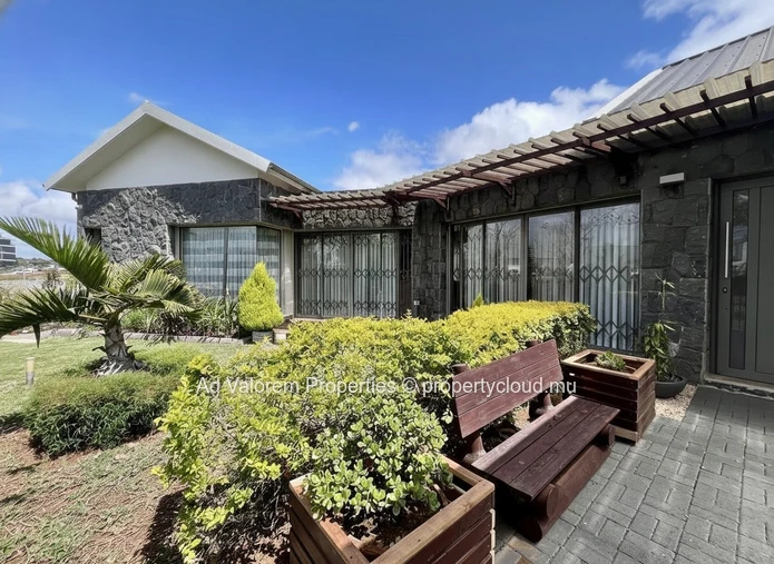 Rare Opportunity in Telfair – Single-Storey Home with Pool