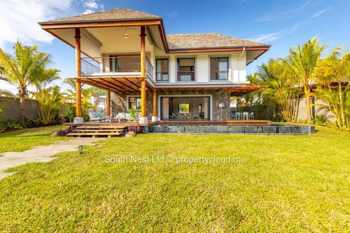 Villa d'exception de 5 chambres en bord de mer à La Balise Marina
