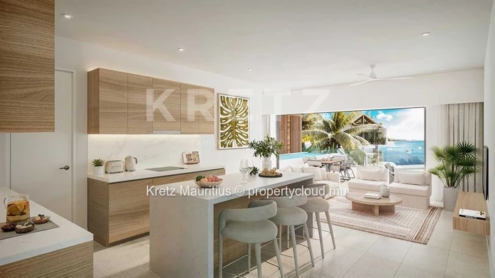 Waterfront penthouse with private pool near the marina