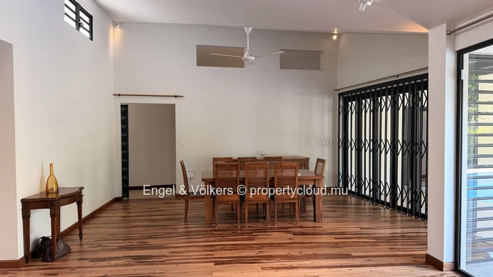 Spacious Villa with Pool in a Prestigious Gated Community near Black River