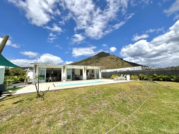 Villa For Rent In Tamarin