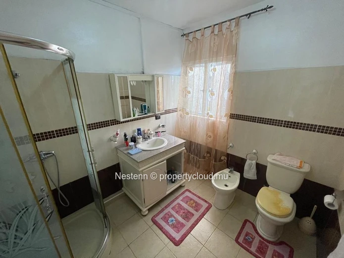 Charming Residence: 110m² Built on 206m² Land