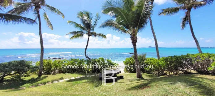 POINTE AUX CANONNIERS - Seafront Villa - 4 bedrooms