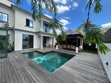 5 Bedroom Villa