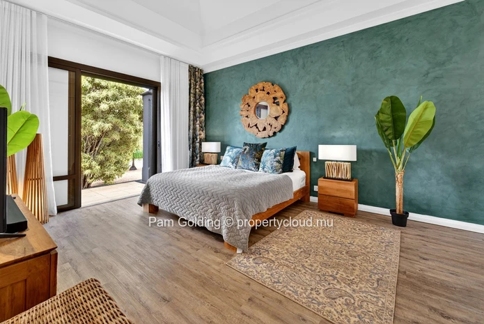 Four-Bedroom Luxury Villa in Tamarina Golf Estate - Private Pool & Beach Club Access