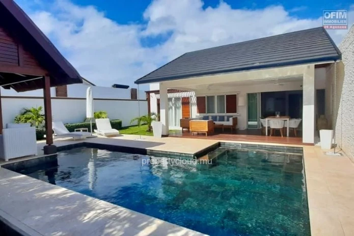 A vendre une villa accessible à l'achat aux étrangers donnant le droit au permis de résidence permanent pour toute la...
