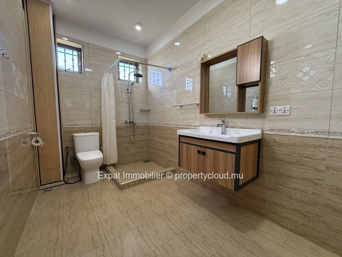 3-Bedroom Apartment With Communal Pool Just 5 Minutes From The Beach – Trou Aux Biches