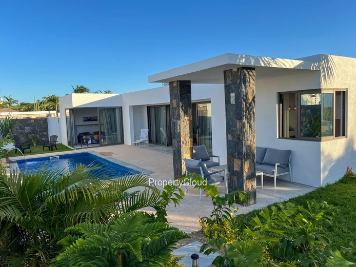 À Louer - Villa De 3 Chambres Avec Piscine - Grand Baie