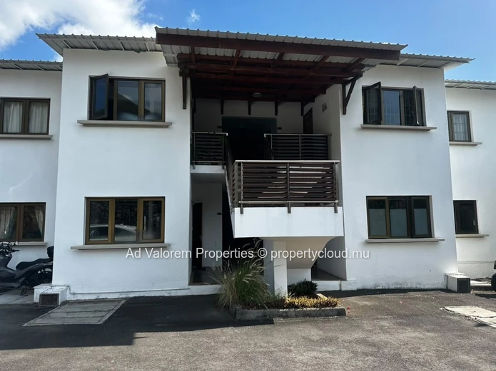 3-Bedroom Apartment with Private Pool for Rent in Black River