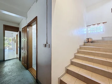 7 Bedroom House