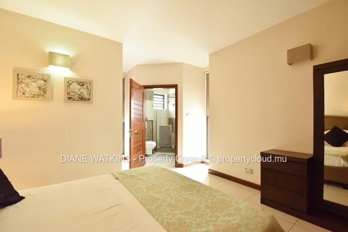 Beachfront Ground-Floor Apartment