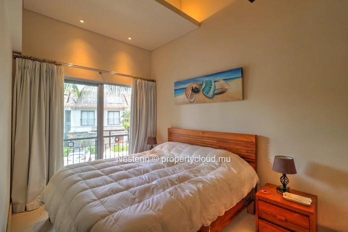 Comfortable 3 bedroom semi-detached villa sold with boat mooring