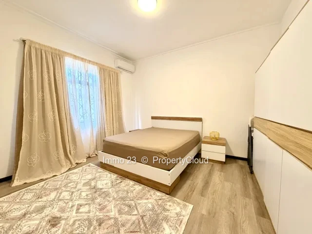 Houses / Villas - 3 bedrooms - Rose Hill
