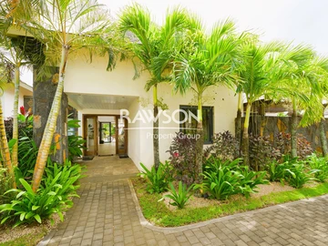 4 Bedroom Villa