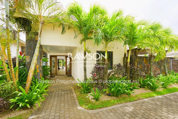 Villa 4 Chambres | Piscine Et Jardin | Pereybere | Accessible Aux Étrangers | €