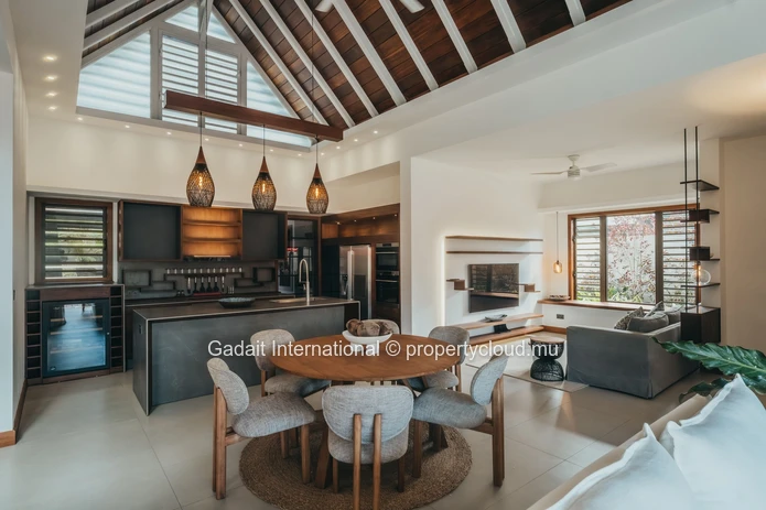 Luxury 3-Bedroom Villa in Grand Baie – Tropical Elegance and Exclusive Island Living in Mauritius