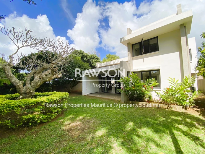 Modern Villa | 208 M² | Piton | 4 Bedrooms | Available 1St December 2026