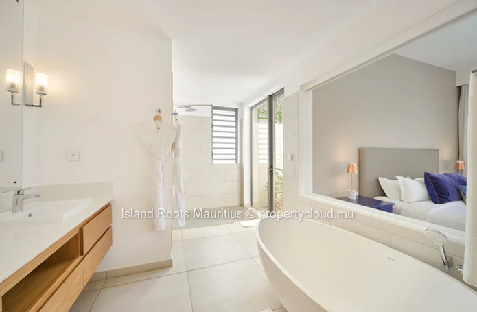 Exceptional luxury villa in a secure residence in Grand Gaube!