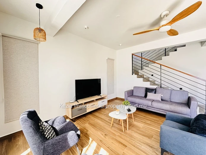 Contemporary Villa Ideally Located