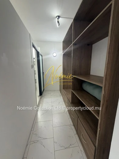 6-Bedroom Furnished Villa with Private Pool for Rent in Pereybere