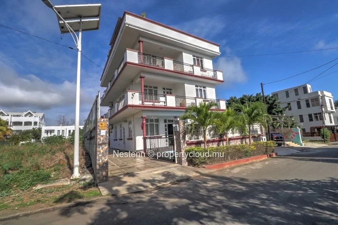 Appartement 2 chambres bien situé à Grand Bay