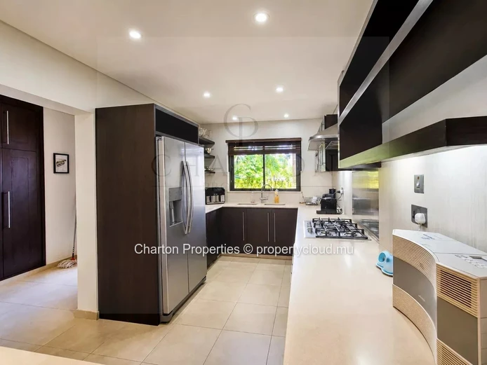 Appartement 3 chambres entre élégance, golf et art de vivre