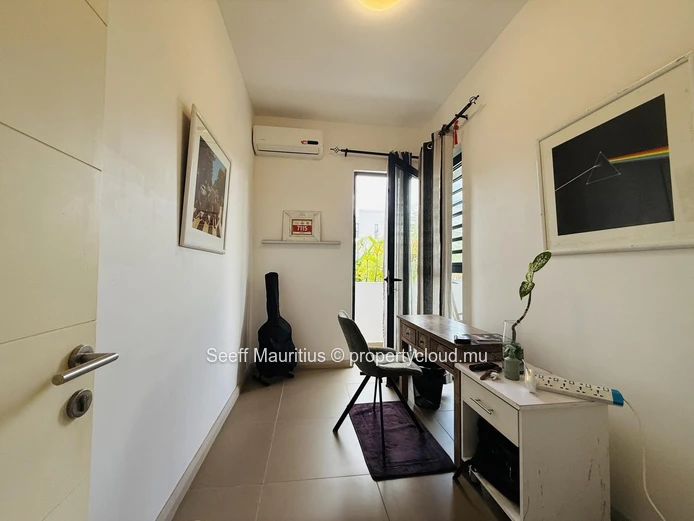 Élégant Appartement Rez-de-Jardin 2,5 Chambres avec Jardin Privatif – Azuri 