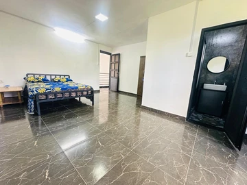 5 Bedroom Villa