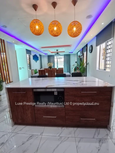 Premium 3-Bedroom All-Ensuite Villa with Private Pool, Rooftop Terraces & Study Area | Grand Baie, Chemin Vingt Pieds