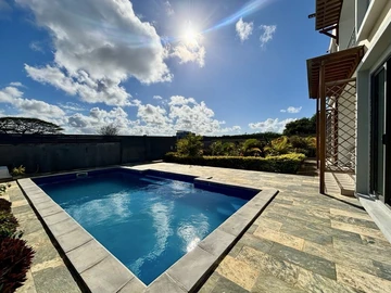 6 Bedroom Villa