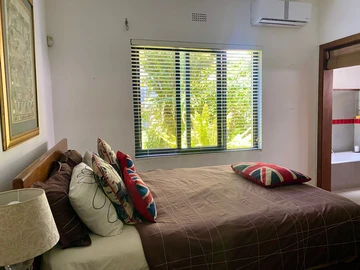 5 Bedroom Villa