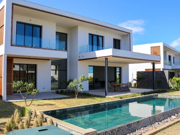 4 Bedroom Villa