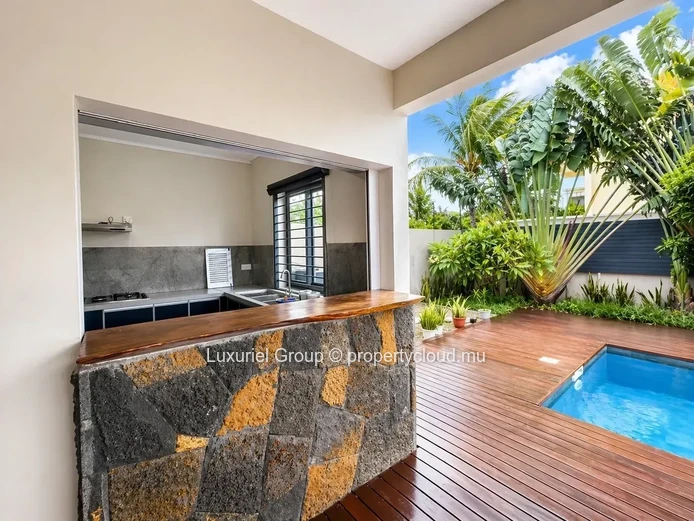 High-End 4 Bedroom En-Suite Villa with Pool – Grand Baie