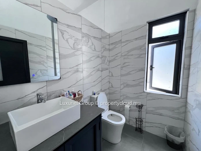 3-Bedroom Villa With Pool For Rent In Calodyne