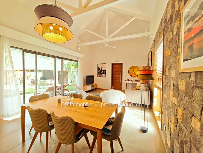 À Vendre – Villa De Plain-Pied Meublée - Résidence Sécurisée À Grand Baie