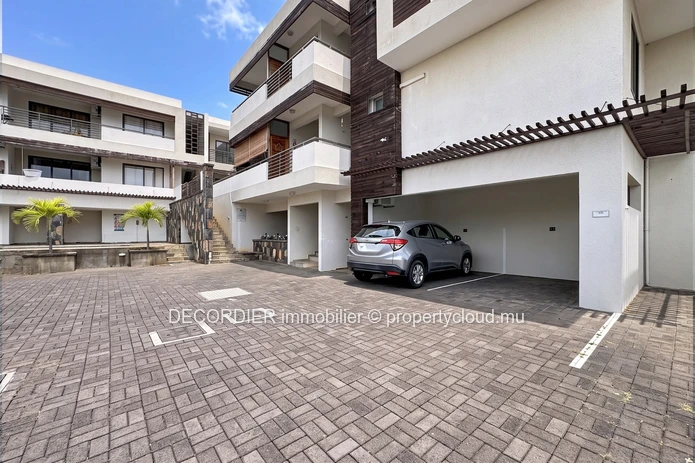 For Rent, Stunning Apartment in FLic en Flac