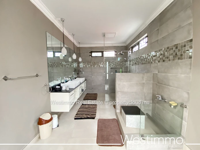 Villa de 3 chambres à louer à long terme à Trou aux Biches
