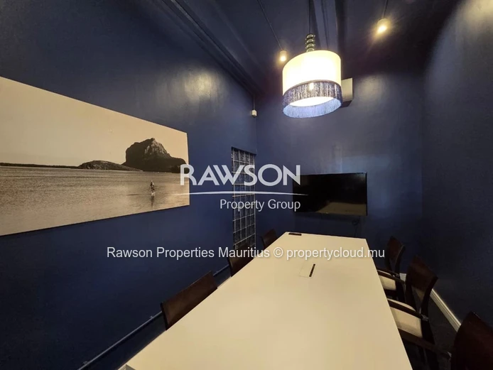 64.5 M² Office | Reception | Parking | Meeting Room | Security | Solitude