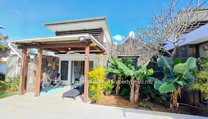 Maison meublée de 300m² avec piscine privée à louer à Grand Baie