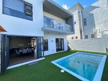 4 Bedroom Villa